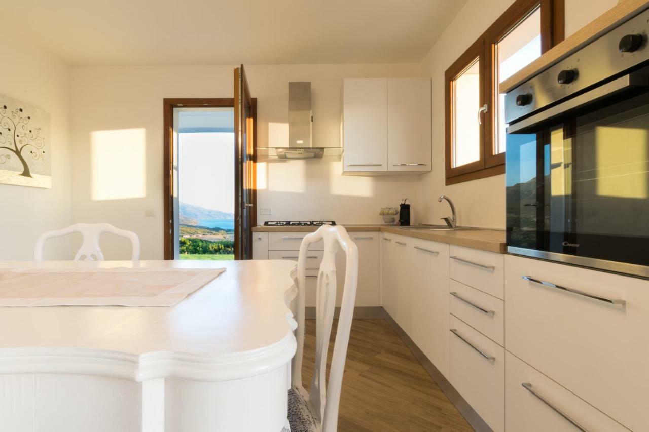 Villa Dama Luxury Альгеро Екстер'єр фото